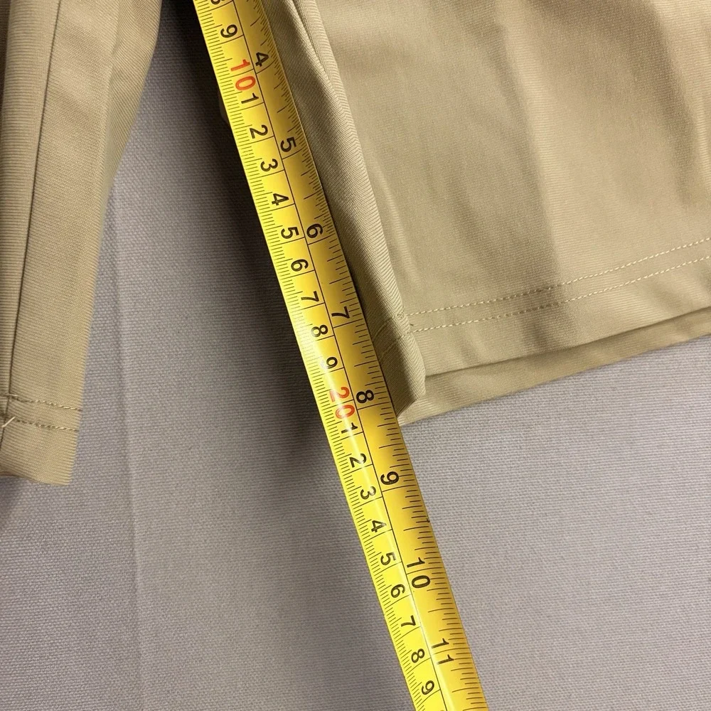 Soothefeel Mens Shorts 30W Small Khaki Golf Performance Casual NWT